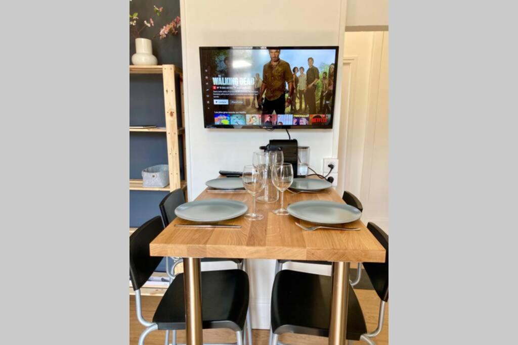 T2 Home Sweet Home Gare Wifi Parking Évreux Zewnętrze zdjęcie
